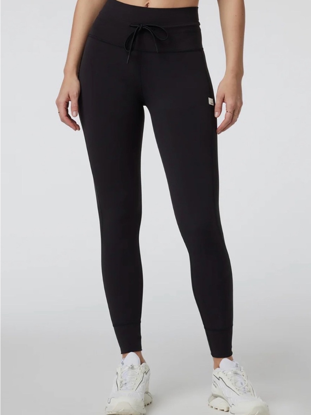 Vuori Daily Leggings, 7/8 length, High Rise, drawstring waist, size medium